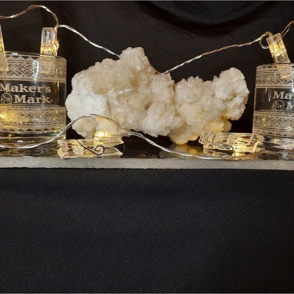 🥃🥃Set of 2 Makers Mark Holiday Rocks glasses🥃🥃 - Picture 3 of 6